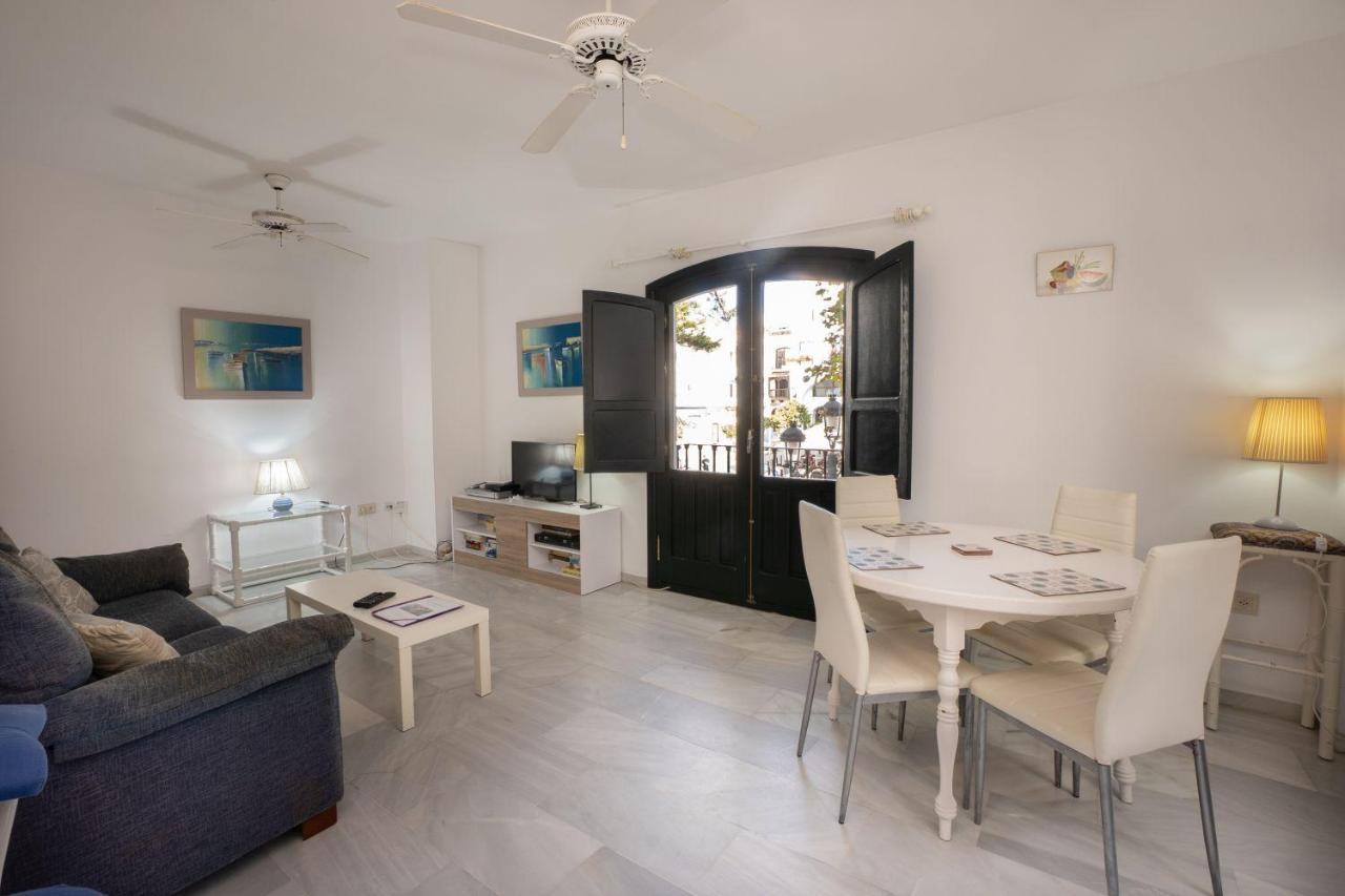 Apartament Balcon De Europa 4 Menyber Nerja Zewnętrze zdjęcie