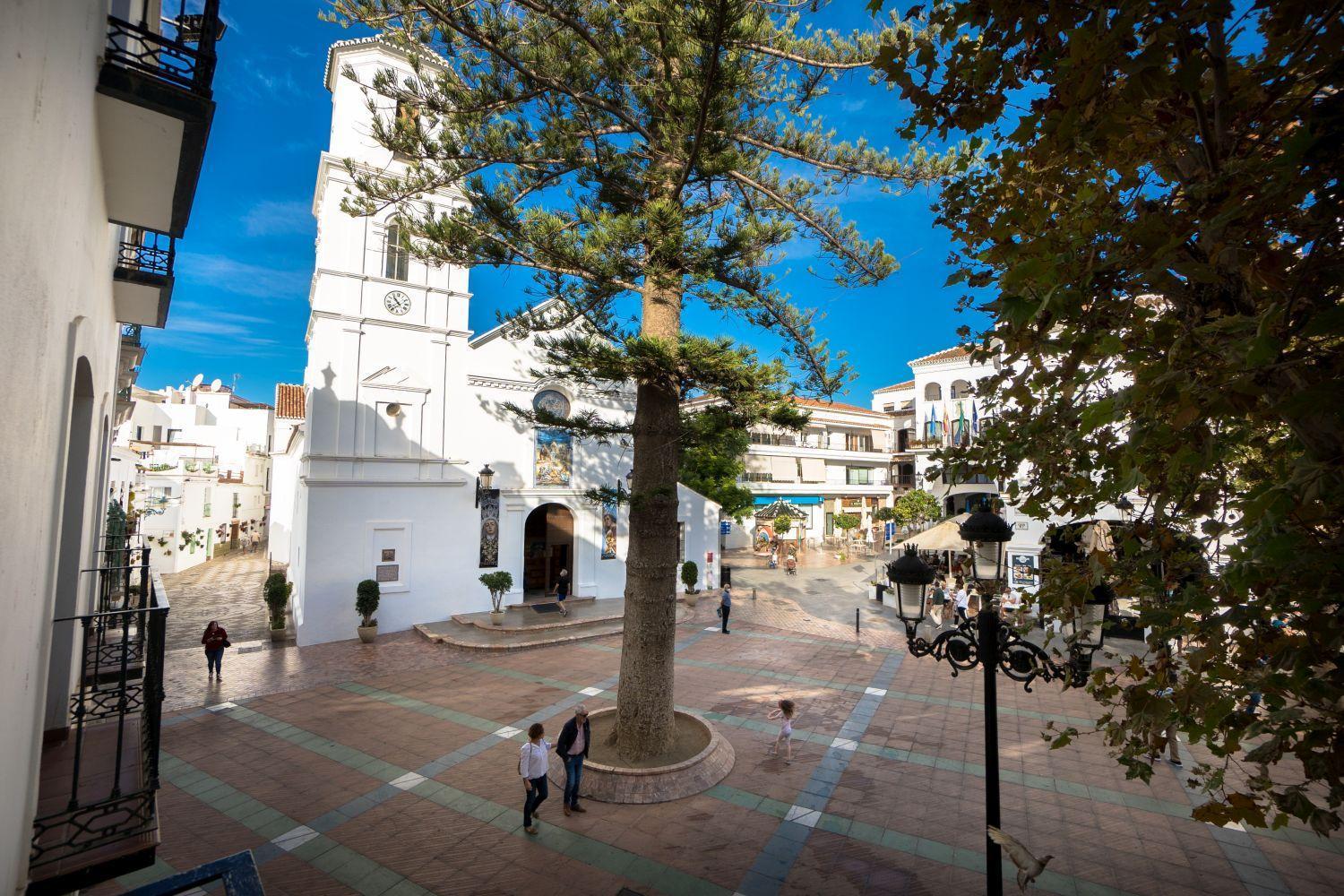 Apartament Balcon De Europa 4 Menyber Nerja Zewnętrze zdjęcie